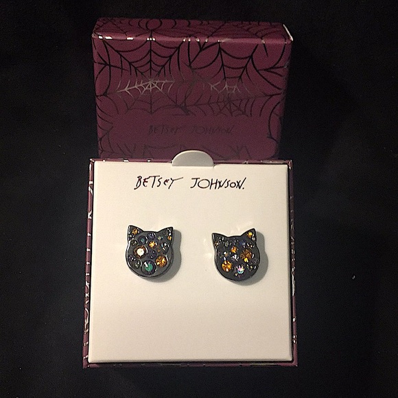 BETSEY JOHNSON CAT FACE STUD EARRINGS (NWT)